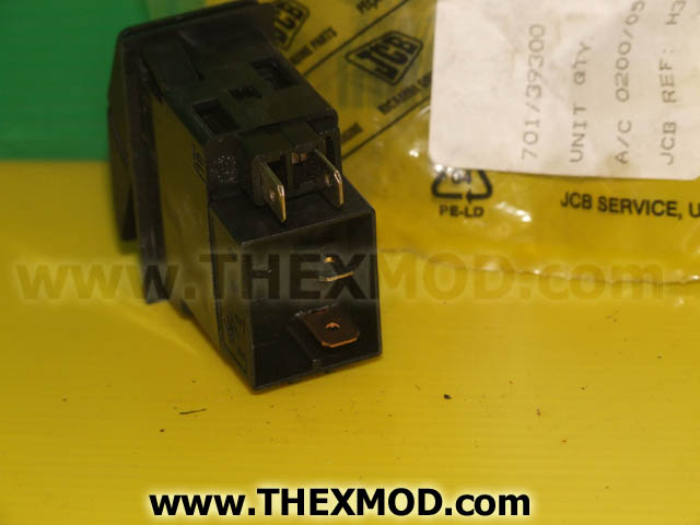 Switch Toggle - JCB - 701/39300-2