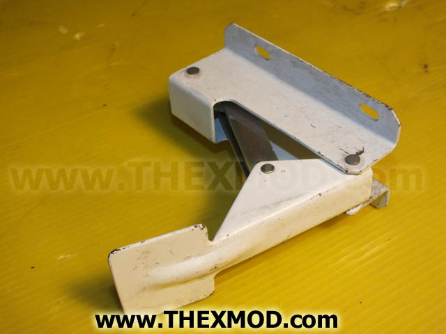 Latch Thumb - FV907221-2