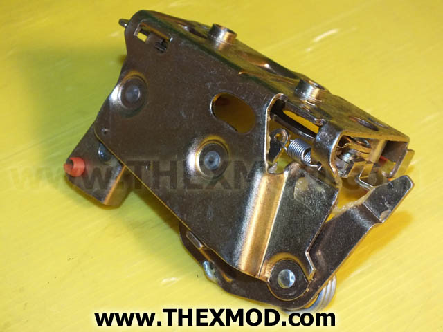 Latch Door - Right Hand - EN9673462-2
