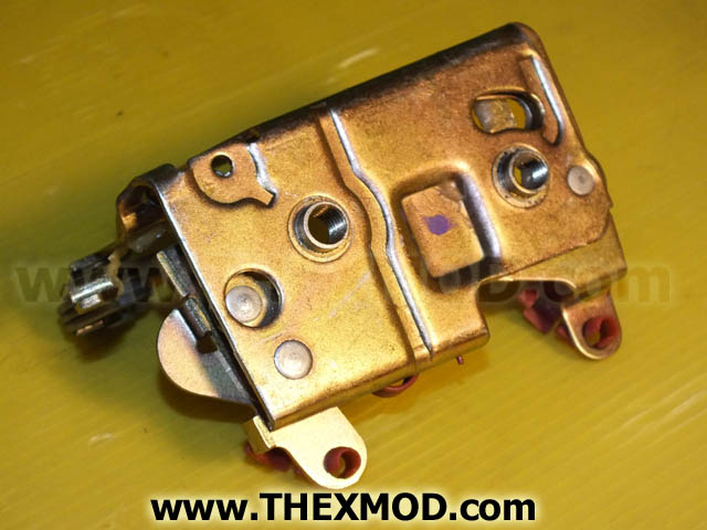 Latch Door - Right Hand - EN9673462-3