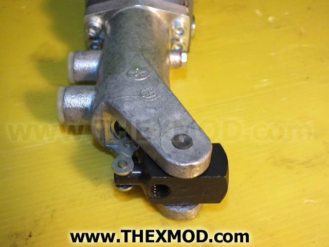 Valve Section - Y10106912-4