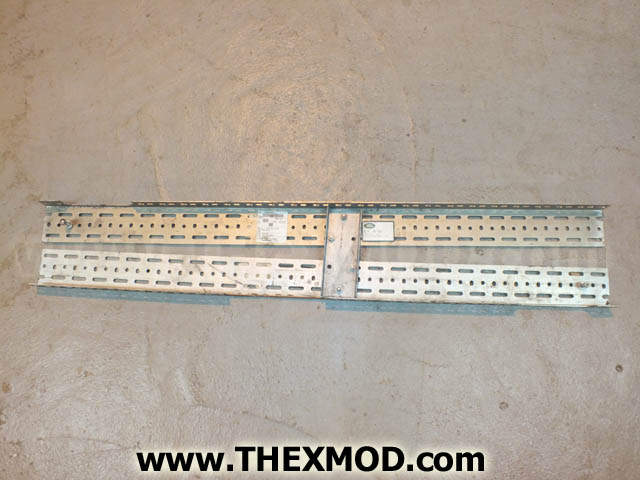 Rack Radio - 1320mm Long - RRC8226-1