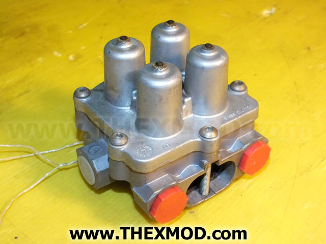 Valve - Multicircuit Air Brake - 0738558-3