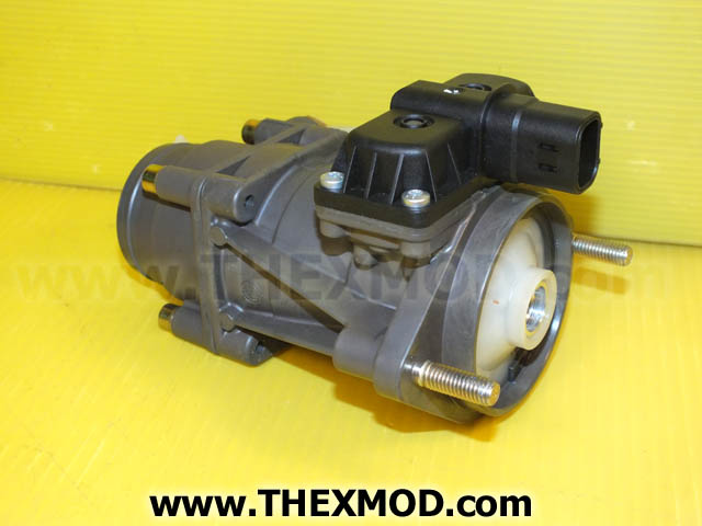 Foot Brake Valve - 81.52130-6282-2