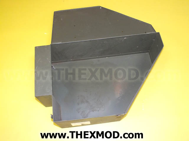Box Stowage - RH Rear - FV840675-2