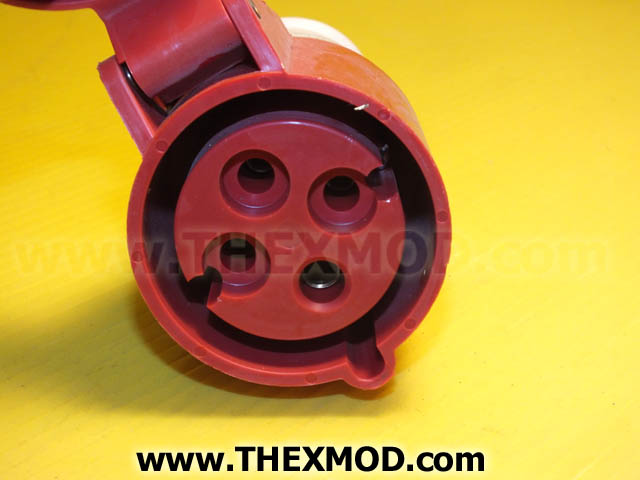 Socket - 3 Phase 4 Pin - 32 AMP-2