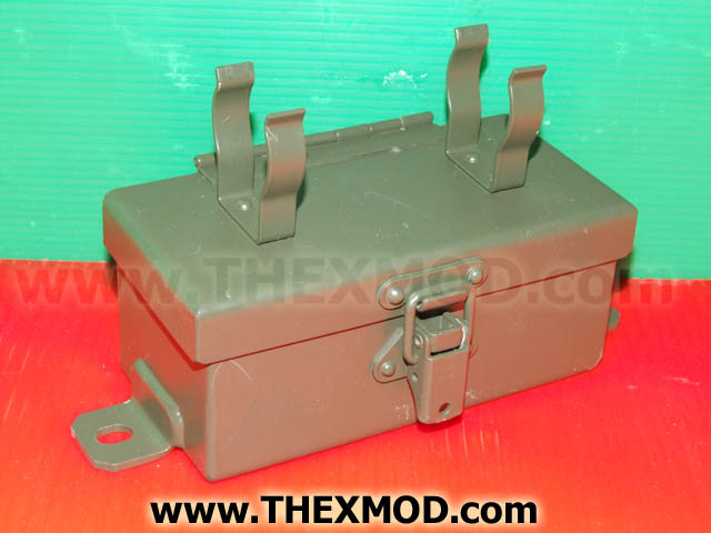 Box - Stowage - Torch Holder + Spare Batteries - -1