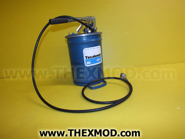 Grease - Bucket - SM7149F4 - SH8211E-2