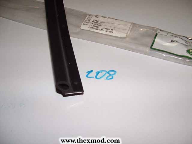 Seal Sill - 900mm - MCW 6130-1