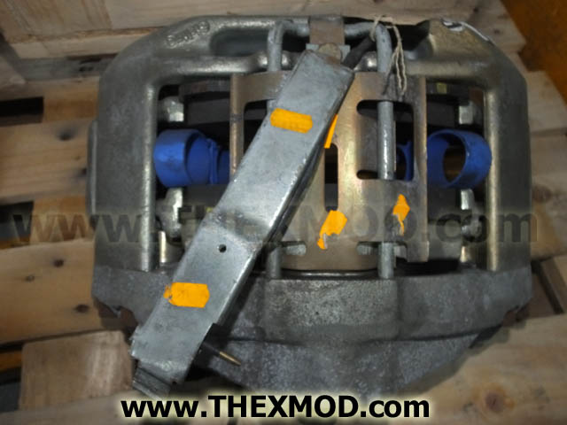 Caliper - Disc Brake Left Hand - MERITOR LRG530 -1
