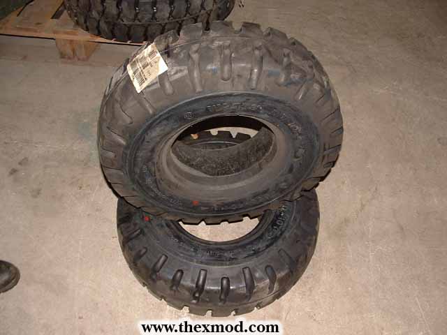 Tyre - Fork Lift Tyre - solid - 6.50 x 10.5 -1