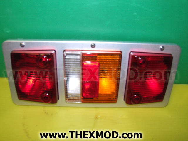 Light - Cluster RH - Tail / Stop / Turn / Reverse-1