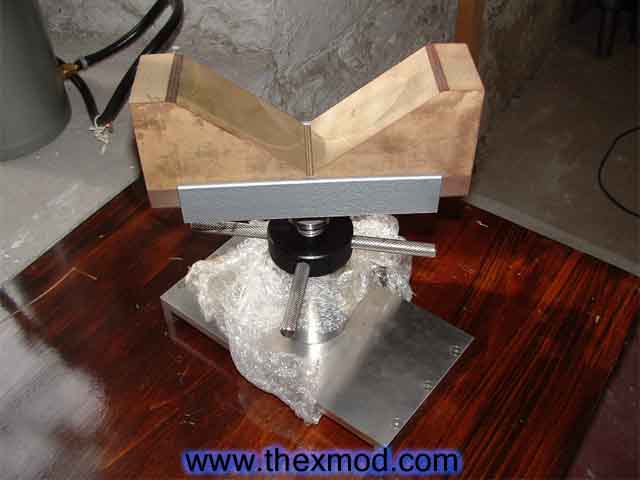 Leveling Block - V shaped - adjustable -1