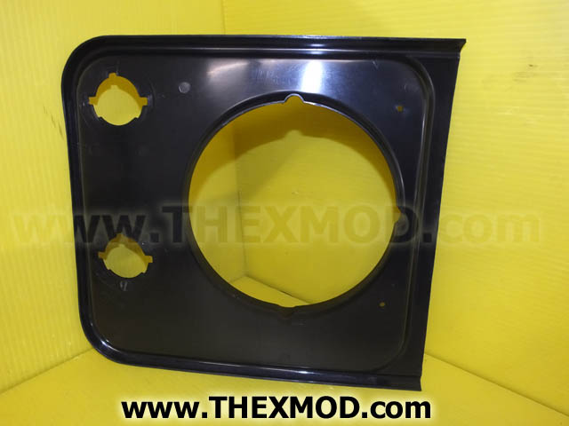 Finisher Headlight Surround - MTC7769-2