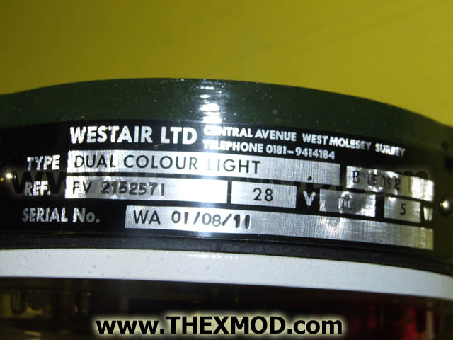 Light - Duel Colour - 1 Red / 1 Clear - 28V 5 W-4