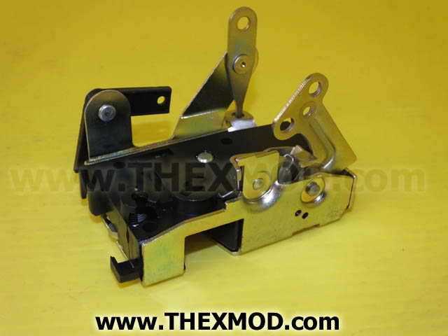 Latch - Door - Right Hand Front - FQJ103160-3