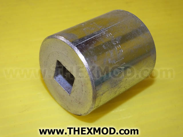 Socket - 1 1/4 - 1/2 in Drive - Challenger 1640-2