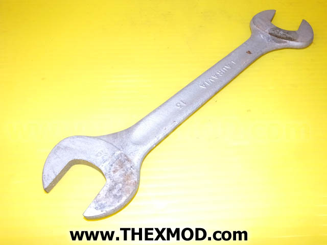 Spanner - 26 - 29 - Lauravia 13-1