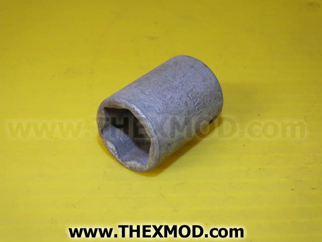 Socket - 17 - 3/8 Inch Drive - Lauravia ERA17-1