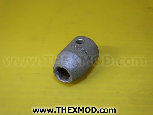 Socket - 9 - 1/2 Inch Drive - Lauravia ERS9-1