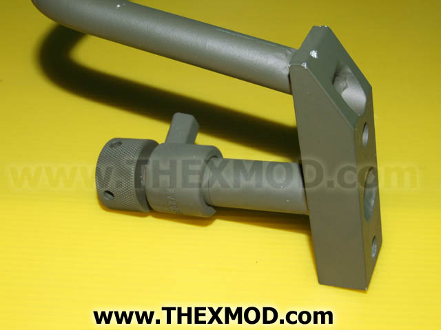 Clamp and Handle - Periscope - FV2023976-3