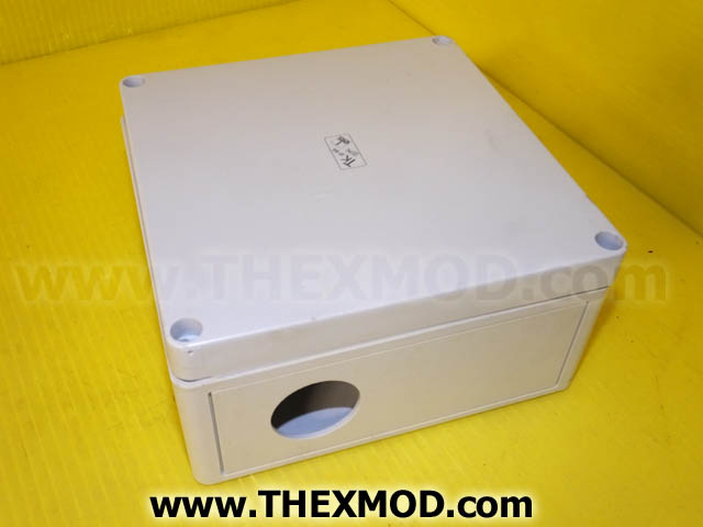 Box Junction - MZK2916-2