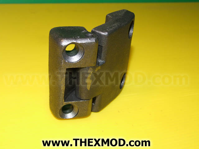 Hinge - Door  RH Lower - MXC8282-1