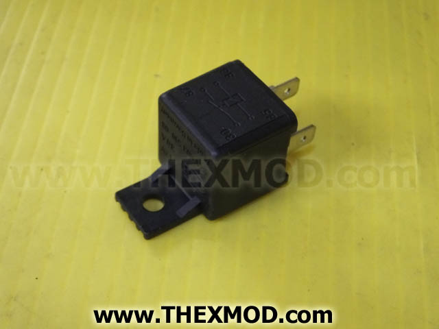 Relay - 585205-1