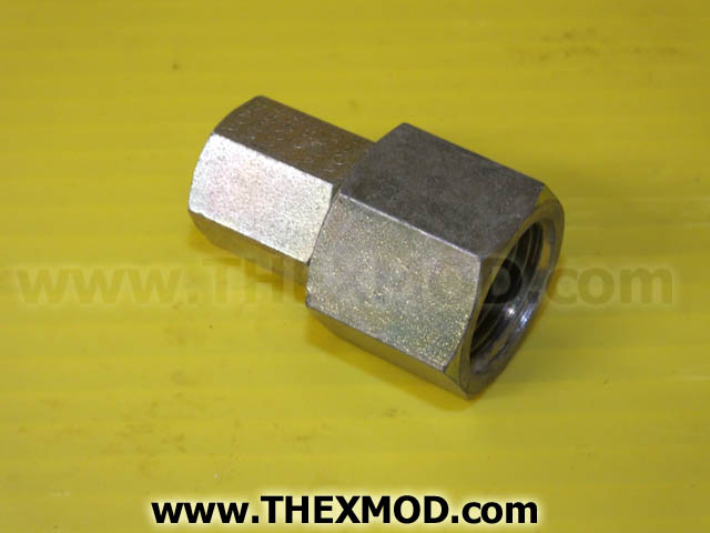Adaptor - 1367731 Y101 884 07-1