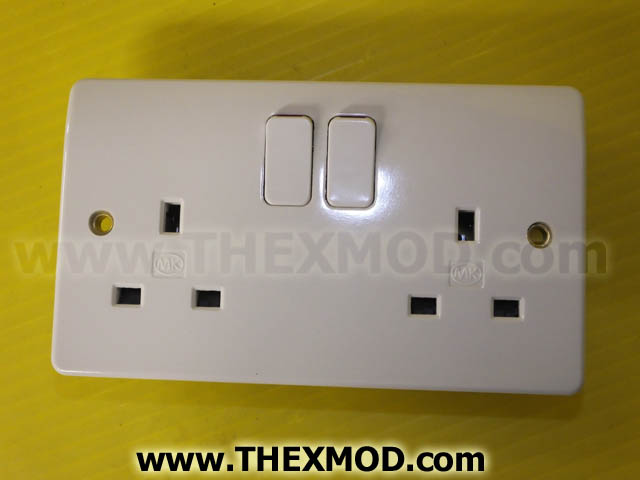 Socket - Switch - 3 Pin - Double - 240V 13 Amp-1