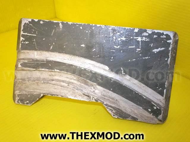 Plate - RH - FV932804 - USED AND DAMAGED-1