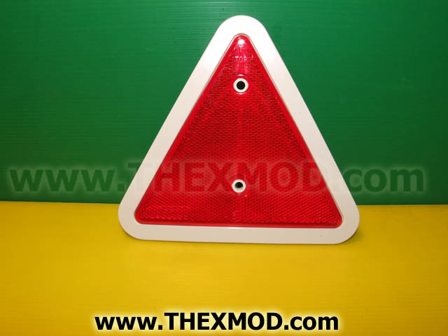 Reflector - Clearance - Triangular - White Border-1