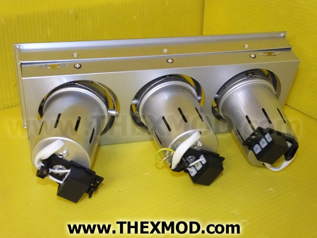 Light - 3 x 70W CDM-TC G8.5 FLD SHUTT-PGH70043TC-YW-P Silver-2