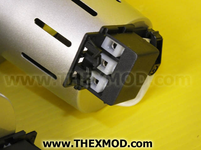 Light - 3 x 70W CDM-TC G8.5 FLD SHUTT-PGH70043TC-YW-P Silver-3