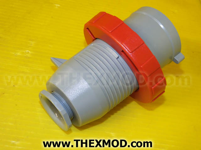 Plug Industrial - 32A 6H 240 / 415V - MK LN 9056-2