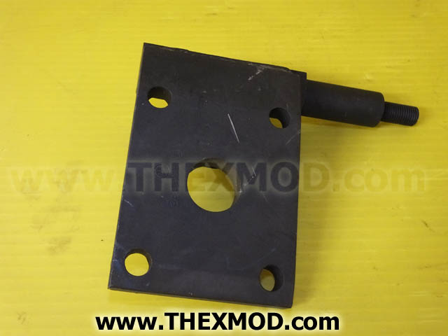 Plate - Clamping and Pivot - RH - FV556082-1