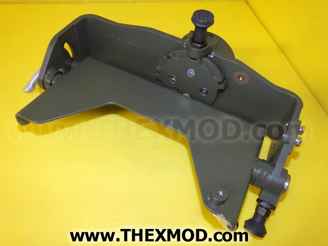 Display mount - 80031383 -2