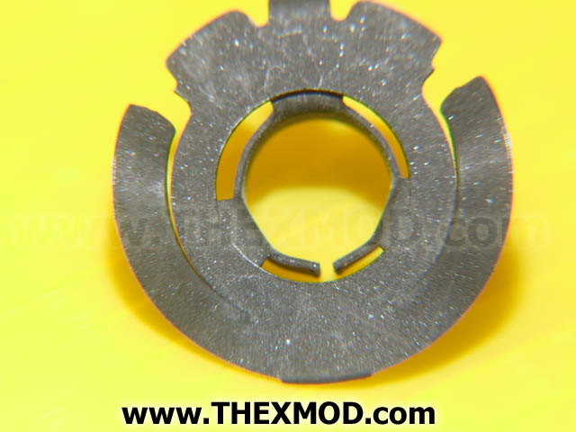 Retainer - Switch - 15705042-1