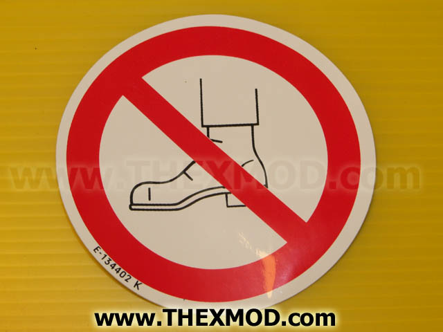 Badge - No Standing - E134402-1