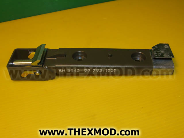 Mount - RH - Instrument Panel - FV2024604-1