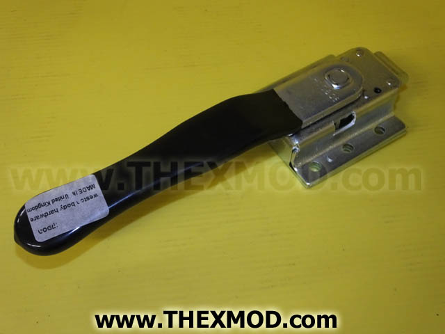 Latch Door - 8251826119-1