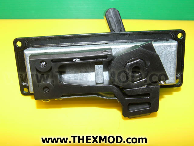 Catch Assembly - RH Sliding Window - RRC4878-2