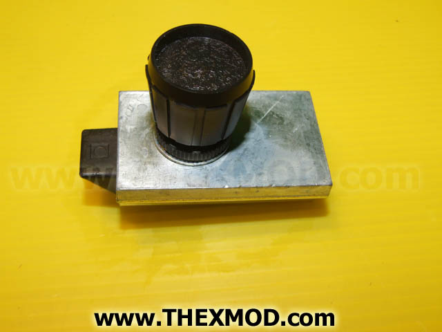 Seat Lock Assembly - STC3922-2