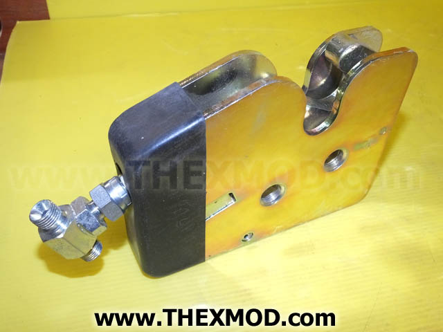 Lock Cab Rear - 0500036000 306131A1 306081A1-2