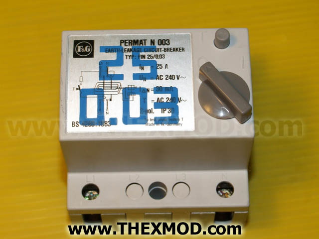 Circuit Breaker - 2 Pole 25A 50H SQ - 025L0117700-1
