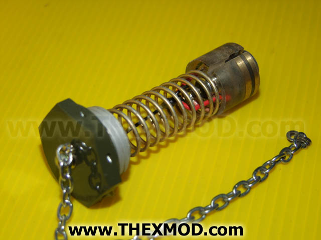 Plug - Bulb Holder - FV830472-2