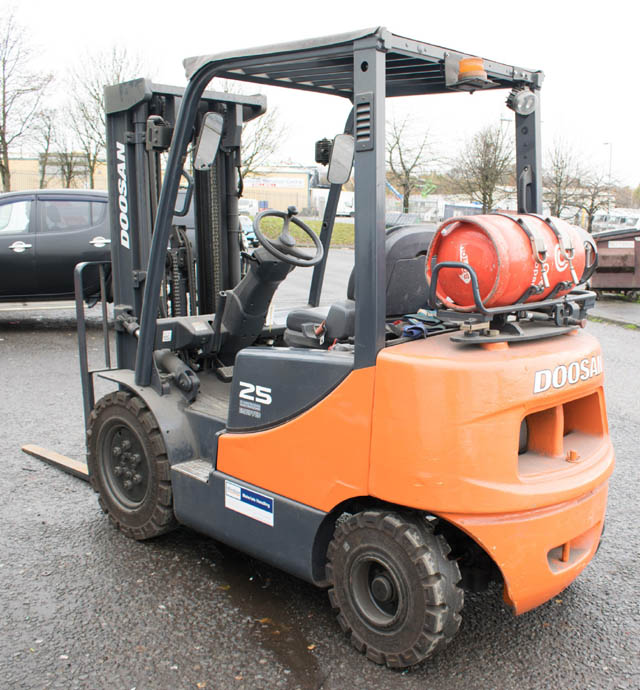 Forklift - Doosan G25E-5 2.5 Ton - 2012-2