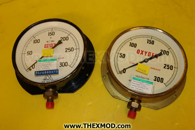 Gauge - Oxygen 0-300 - lbs pr inch - Pair-1