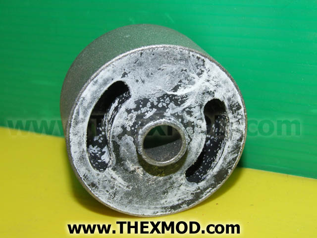 Mount - Resilient - 40mm LG - 54mm DIA - 11mm Hol-1