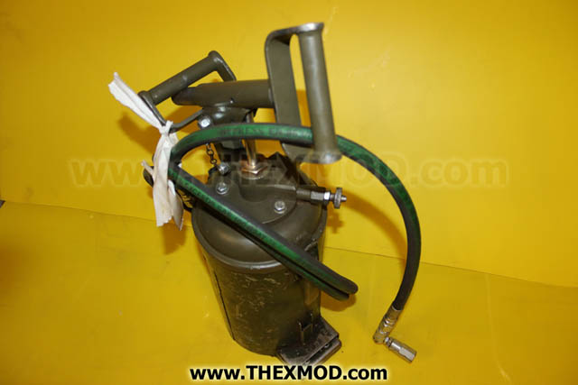 Grease Pump - 24KK17 - Used -4